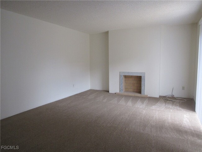 Building Photo - 5580 Malt Dr