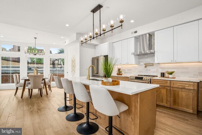 Foto del edificio - 1614 Kilbourne Pl NW