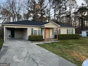 Building Photo - 935 Brannen Rd
