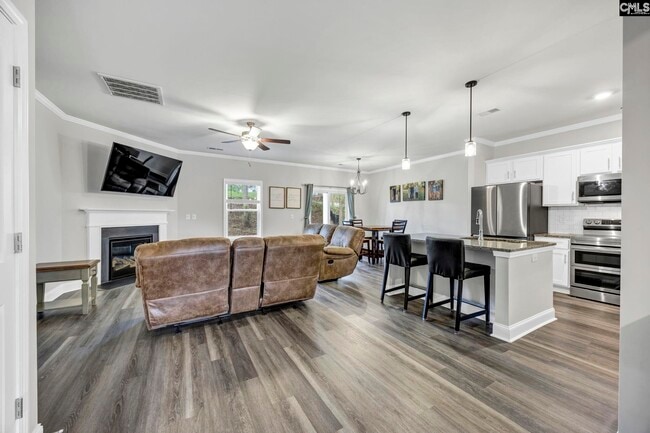 Building Photo - 102 Backspin Dr