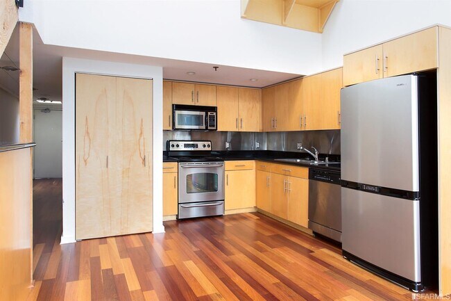 Building Photo - 175 Bluxome St