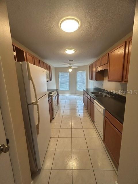 Foto del edificio - 563 Holbrook Cir