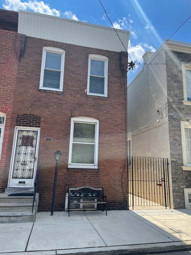 Building Photo - 3569 Witte St