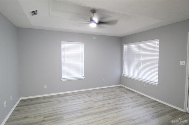 Foto del edificio - 12 E St