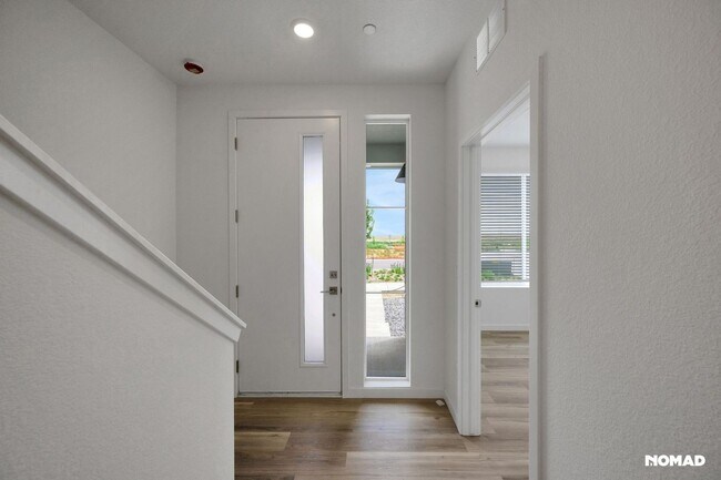 Foto del edificio - Spacious 3BR Townhome in Broomfield
