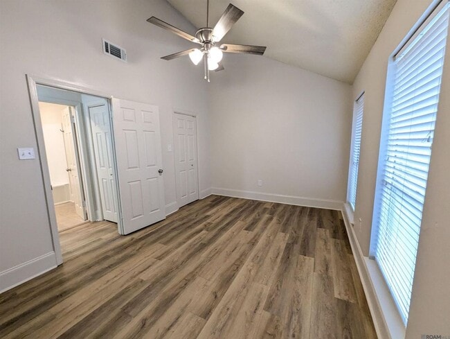 Foto del edificio - 11011 Cal Rd