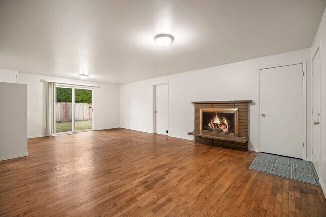 Building Photo - Lynnwood Rambler