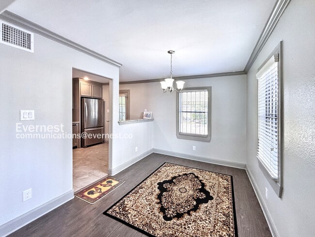Building Photo - 3338 Blodgett St