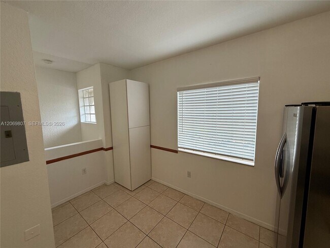 Foto del edificio - 5620 NW 114th Path
