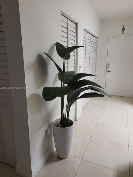 Foto del edificio - 5099 NW 7th St