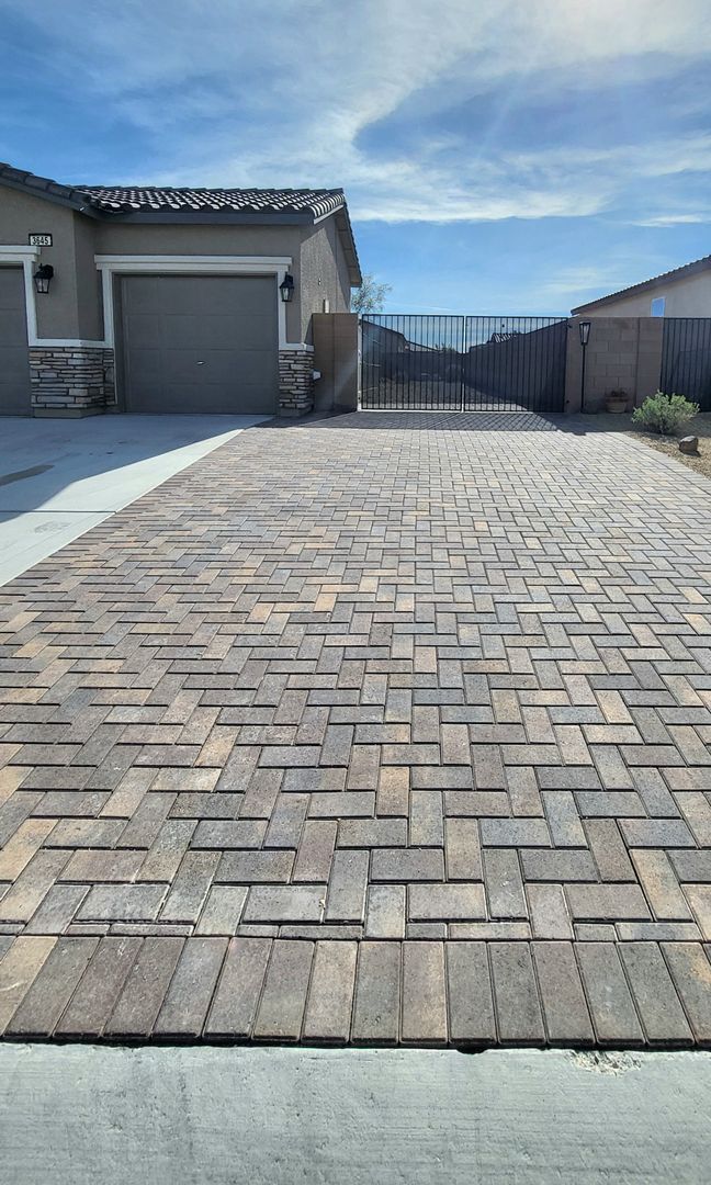 Foto del edificio - BURSON RANCH Tesora - Polk Avenue