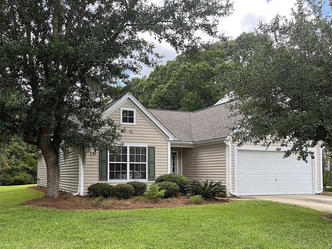 Primary Photo - 485 Live Oak Walk