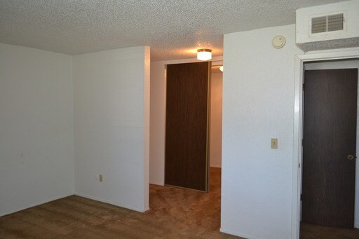 Building Photo - 1525 N 29th St