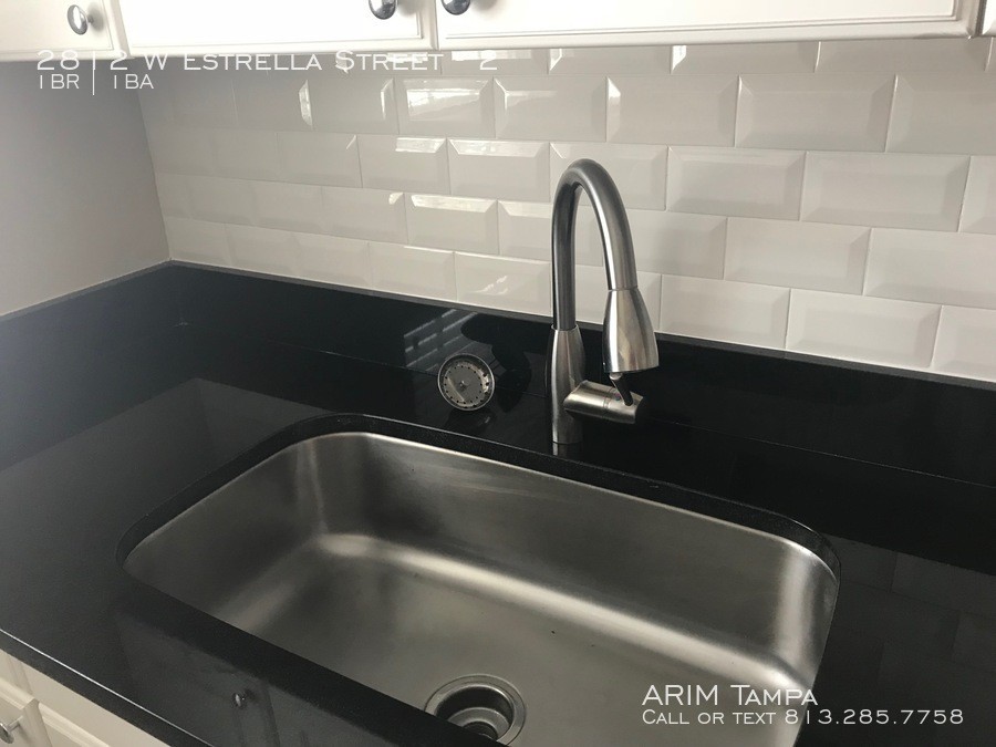 Foto principal - 2812 W Estrella St
