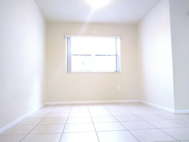 Building Photo - 8620 NW 97th Ave