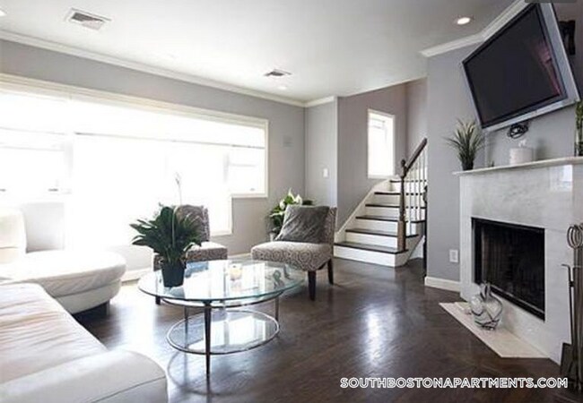 Foto del edificio - 329 W Fourth St