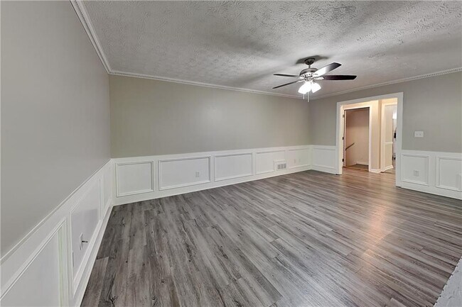 Foto del edificio - 3940 Camrose Pl