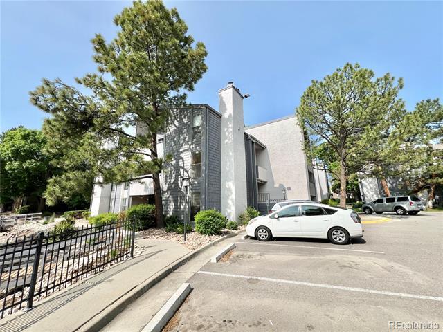 Primary Photo - 6420 S Dayton St