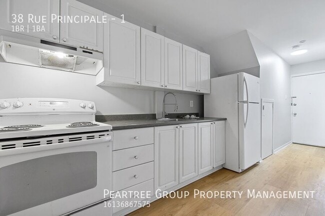 Building Photo - Perfect Principale** -Newly Renovated--Ayl...
