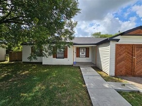 Building Photo - 2613 Easter Ave
