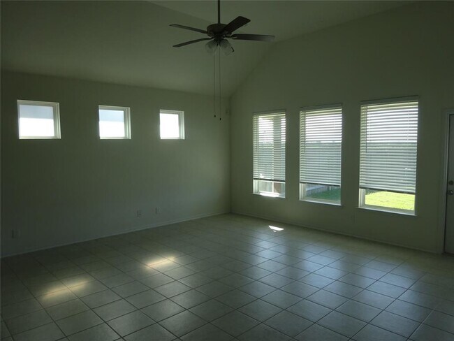 Building Photo - 6819 Northchester Dr