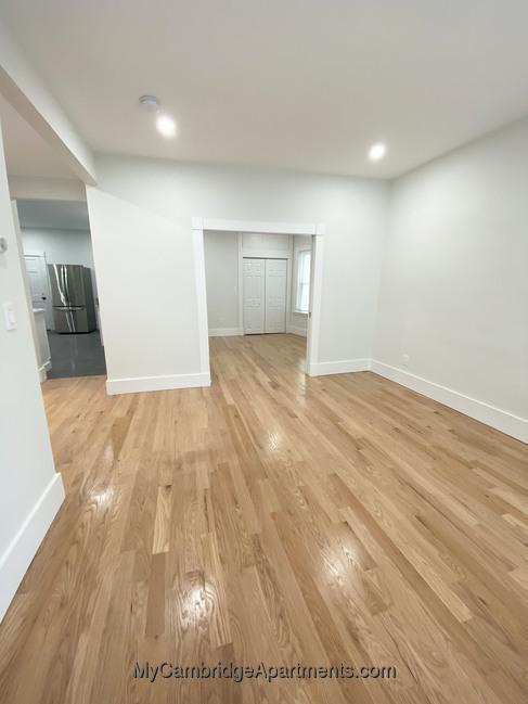 Building Photo - 2 bedroom in CAMBRIDGE MA 02140