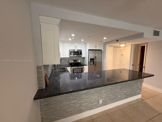 Building Photo - 1801 S Ocean Dr
