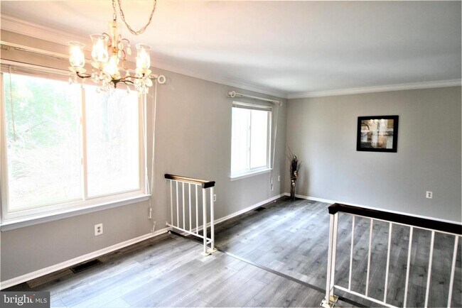 Foto del edificio - 8943 Centerway Rd