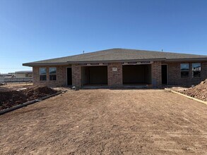 Building Photo - 1123 Caprock St