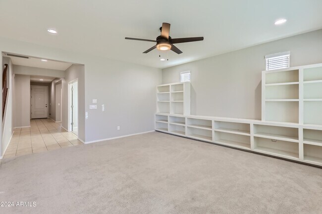 Building Photo - 18255 W Carlota Ln