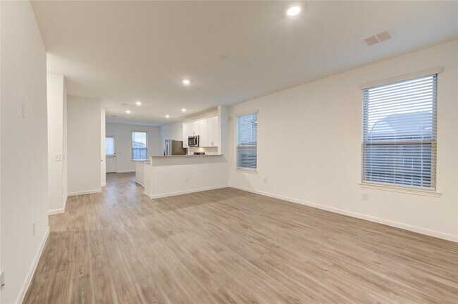 Foto del edificio - 1309 Coco Ray Ln