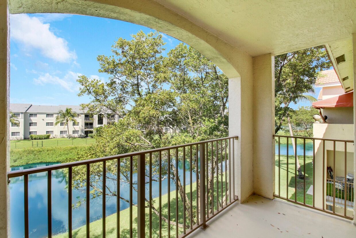 Foto principal - 4151 San Marino Blvd