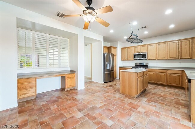 Foto del edificio - 1802 Cypress Bay Ave