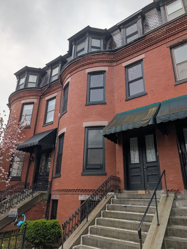 Foto del edificio - 330 Washington St