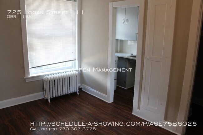 Building Photo - Quaint Studio in CapHill - July Move-in.