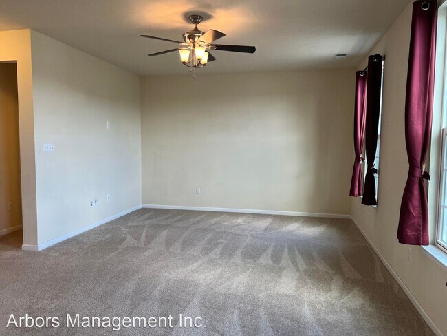 Building Photo - 3 br, 2.5 bath House - 102 Noble Woods Drive