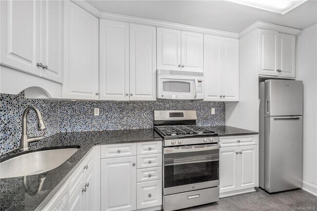 Foto del edificio - 400 Mt Pleasant Ave