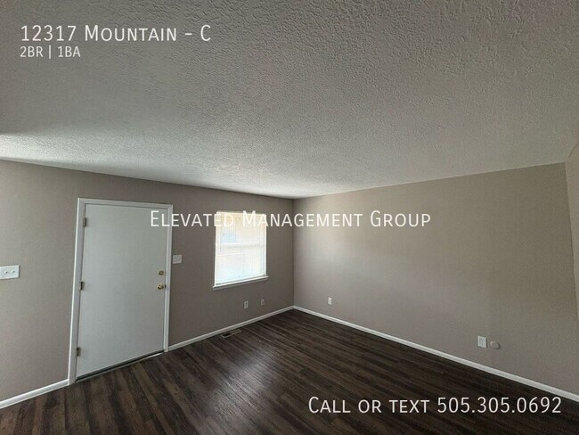 Foto del edificio - 12317 Mountain-C