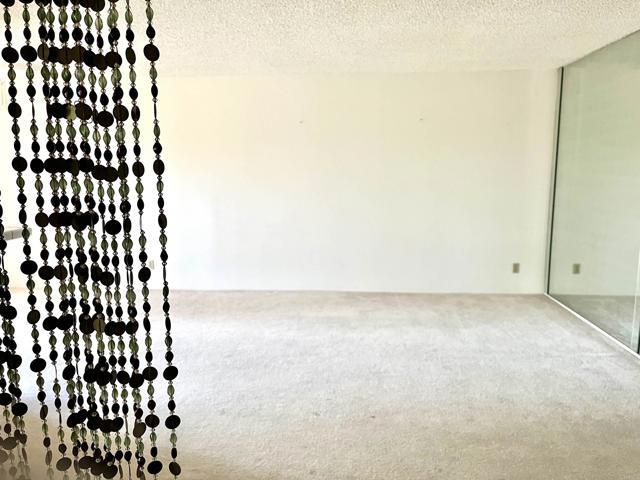 Building Photo - 7858 Cowles Mountain Ct