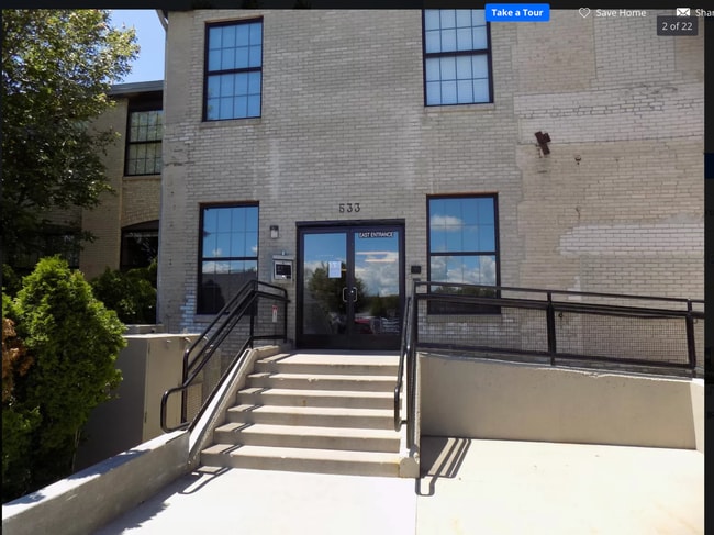 Building Photo - 533 Columbia Ave