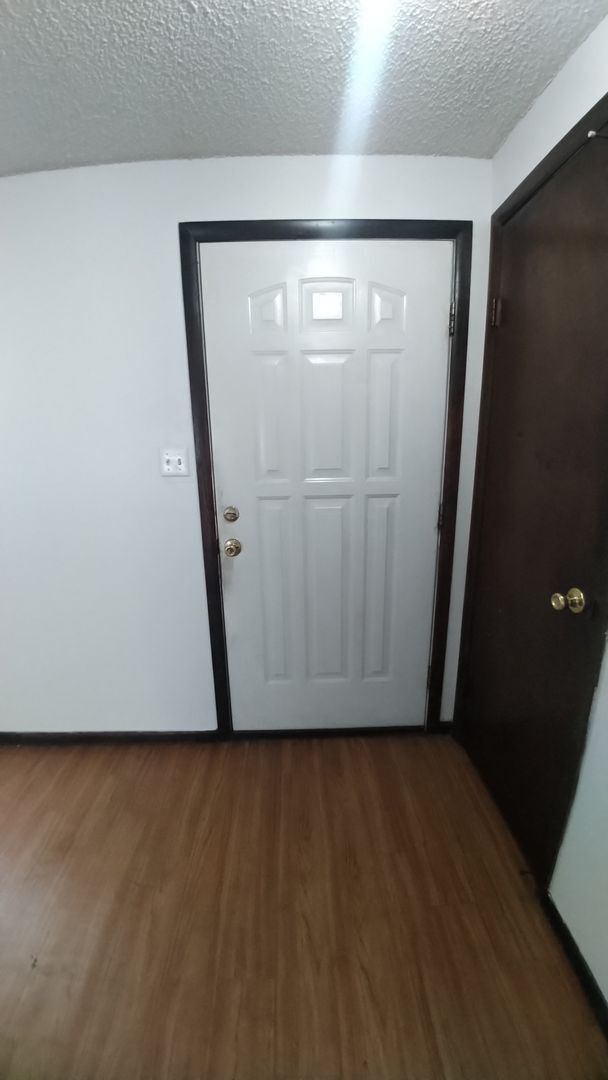 Building Photo - 1230 Lanyon Ln