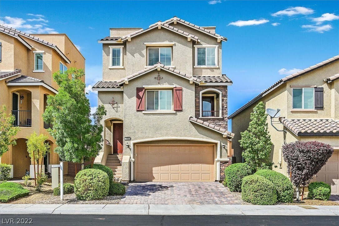Foto principal - 7250 Sterling Rock Ave