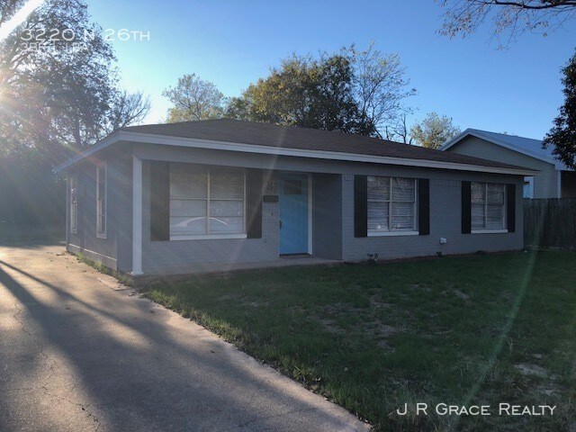 Building Photo - 3220 N 26th