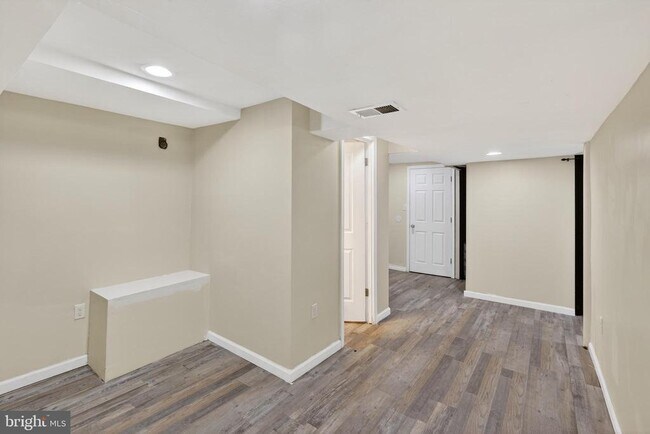 Foto del edificio - 3666 Clifmar Rd