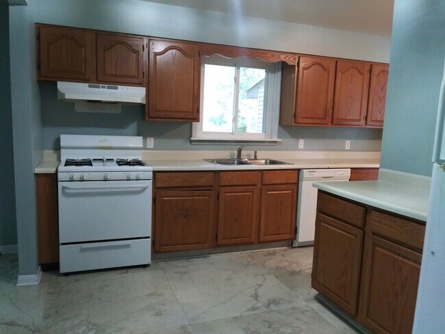 Foto del edificio - 4812 Raymond Rd