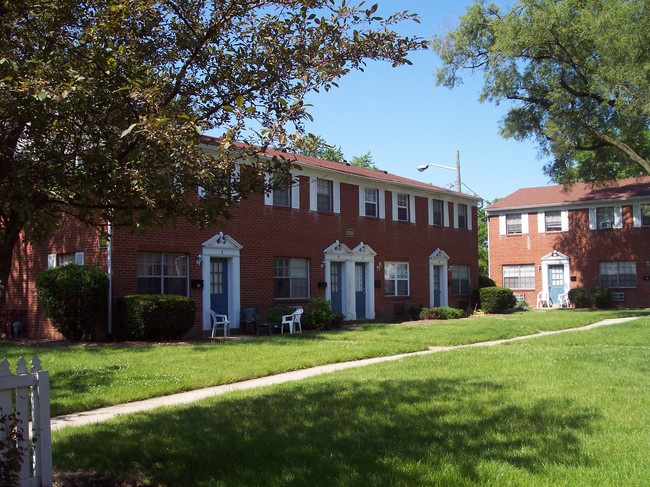 Building Photo - Hamilton Arms Apartments