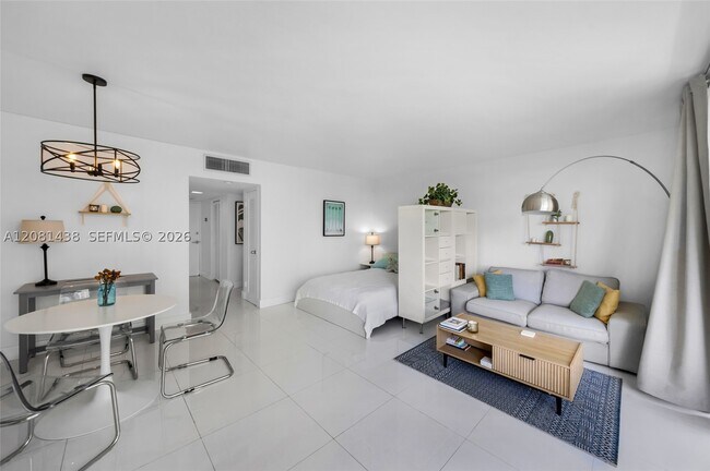 Foto del edificio - 1000 West Dr