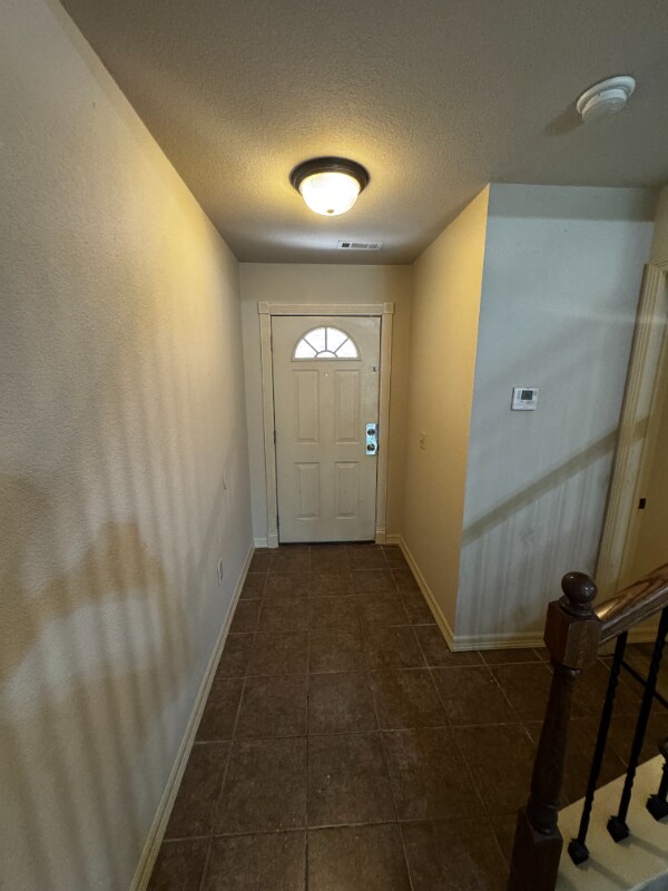 Foto principal - 1760 N Chestnut Ave