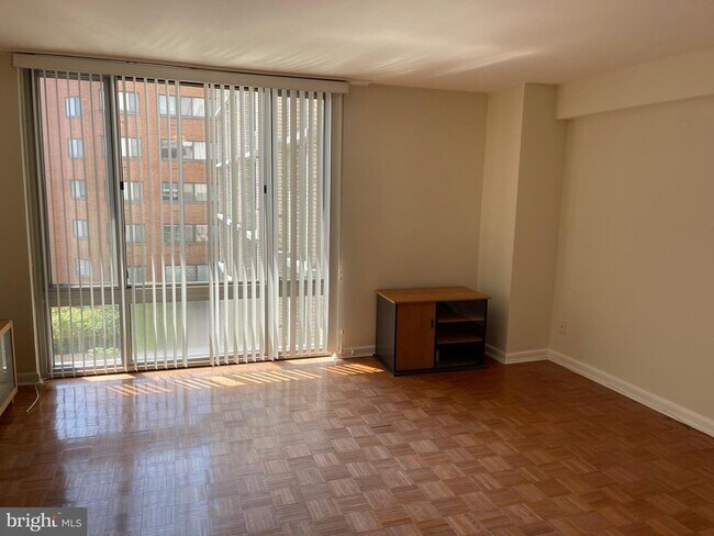 Foto del edificio - 950 25th St NW