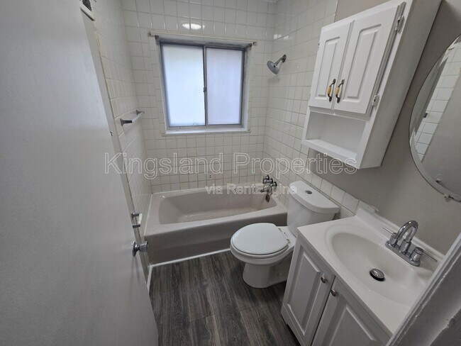 Foto del edificio - 7315 Albright Ave